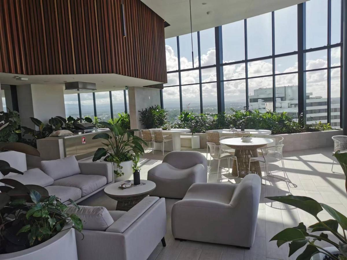 2 Bedroom Luxurious Family Apartment Next To Pacific Fair - Broadbeach Gold Coast Gc22 Luaran gambar